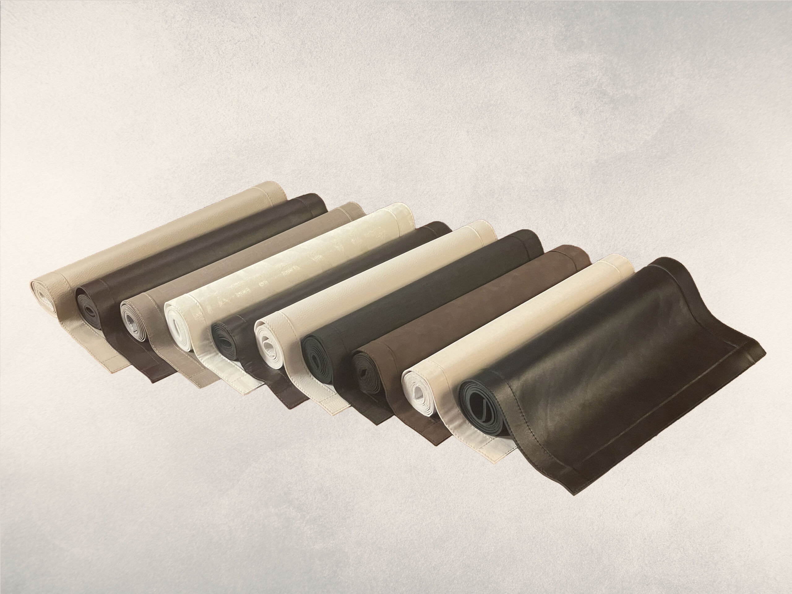 Tischläufer  Kunstleder schwarz 140 x 40 cm - Image 1